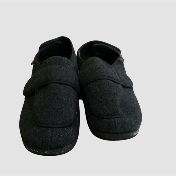 MENS SIZE 14 LESVAGO DIABETIC SHOE BLACK HOUSE/LOUNGE SHOES, GENTLY WORN - Picture 2 of 3